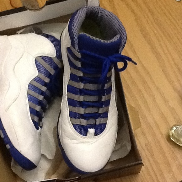 Pre owned Jordan 10s  best offer - Picture 2 of 2
