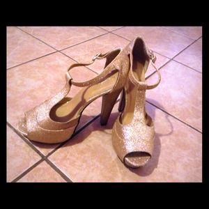 Very cute T-strap heels only worn once!