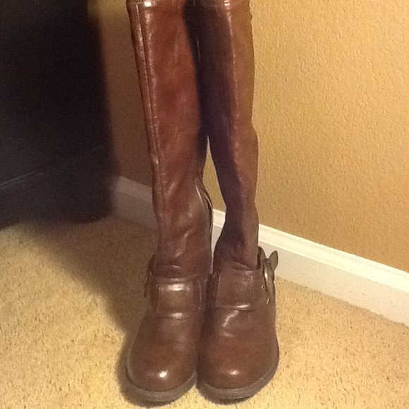 Buckled boots