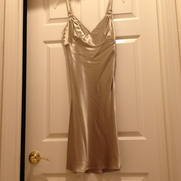 🎀Guess silk-like dress