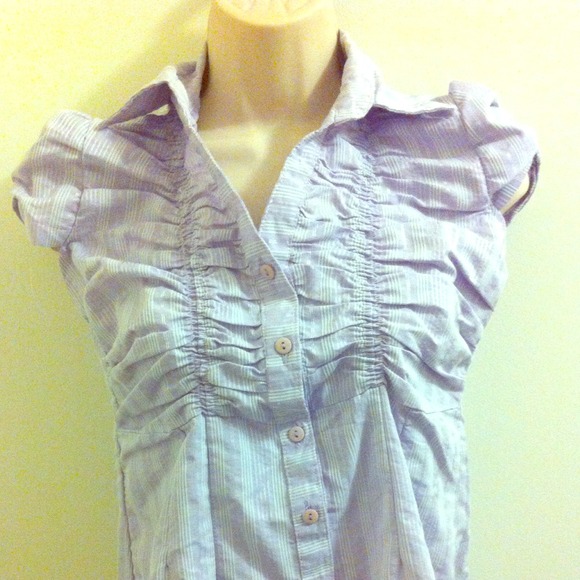 BNWOT SizeM Lavender Collared Shirt
