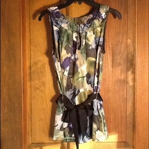 NWOT Vera Wang Floral Top Petite XSmall