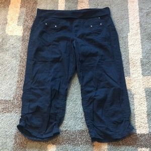 Reserved Black capri's