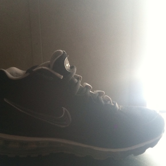 Nikes ken Griffey jr. Brand new without tags - Picture 3 of 3
