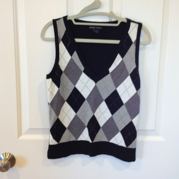 Sweater vest