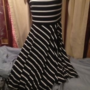 Classy black and white Anne Taylor dress