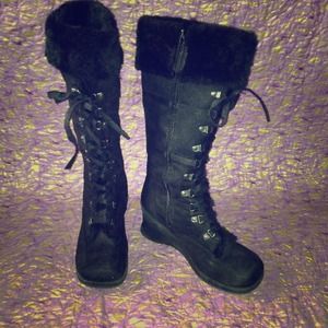 CLEARANCE!! Black Faux Fur Winter Boots
