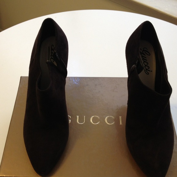 (Sold) Gucci chocolate booties