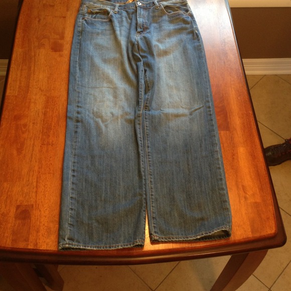 HOLD in bundle Men's denim 36R - NWOT