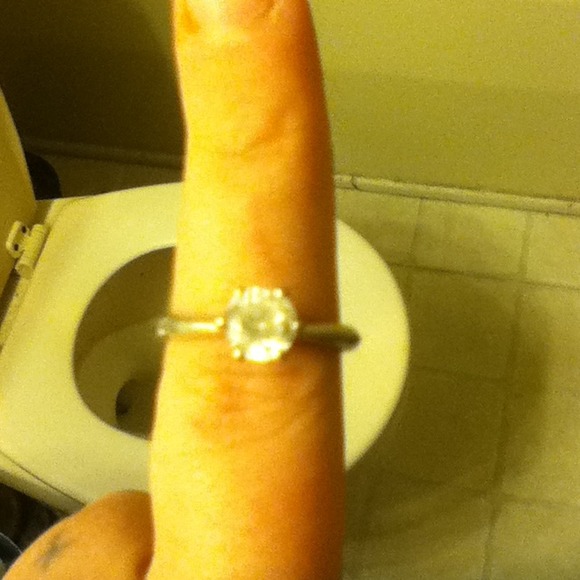 Lab diamond engagement ring - Picture 1 of 1