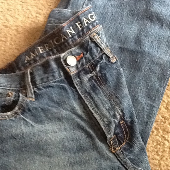 MENS AMERICAN EAGLE JEANS
