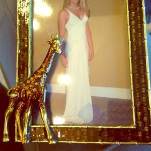 BCBG Max Azria white formal fully lined