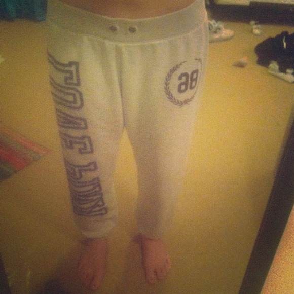 LOVE PINK grey sweats