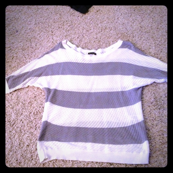 Express striped 3/4 sleeve top