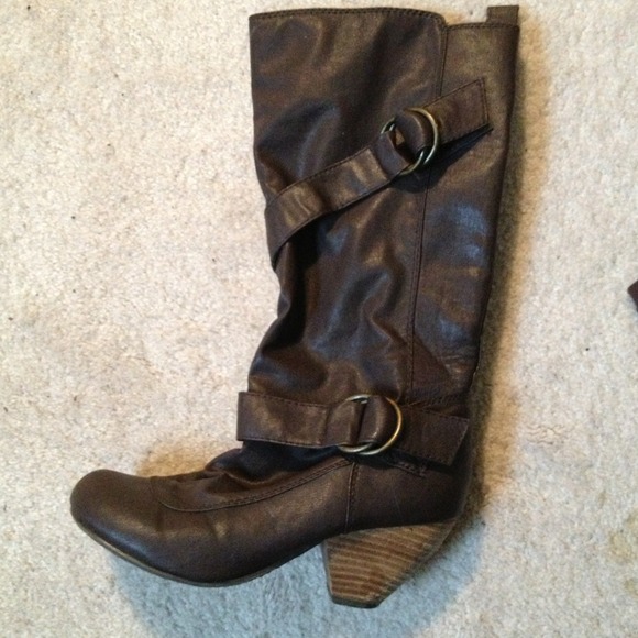 Boots! - Picture 2 of 3