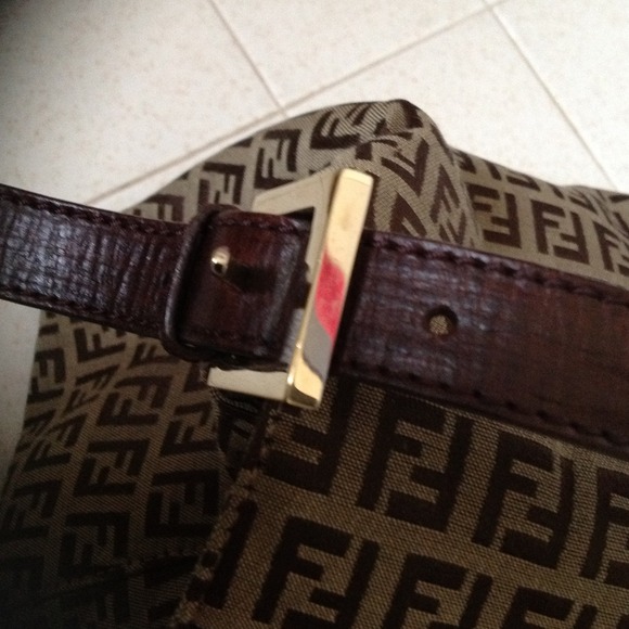 100% Authentic Fendi Bag - Picture 3 of 3