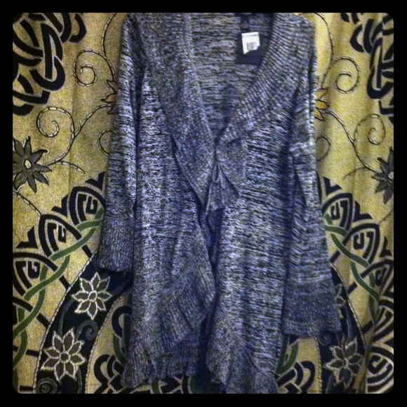 Reduced. Knee length black n grey n white sweater