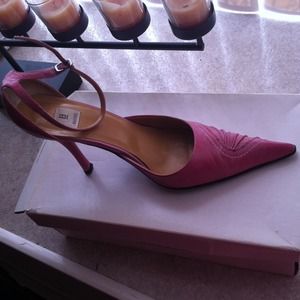 Pink heels