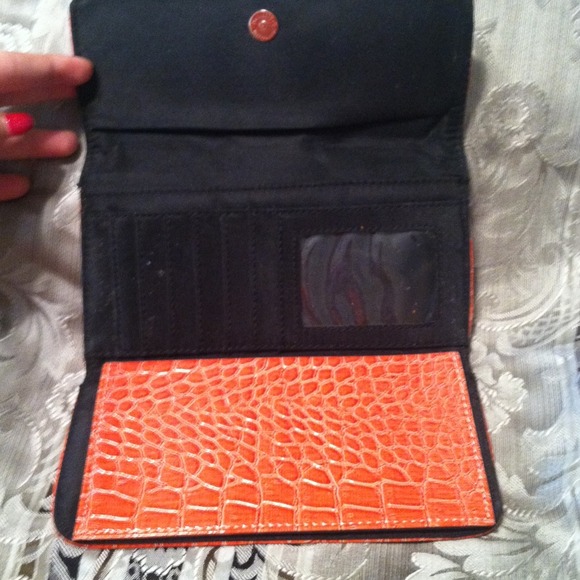 Wallet - Picture 3 of 3