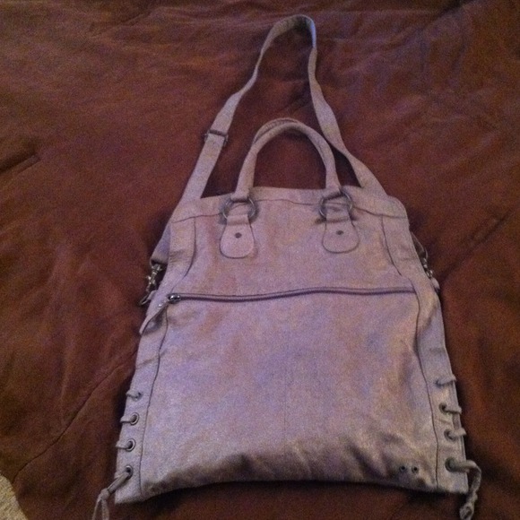 Bundle trade🎉🎉🎉🎉🎉Crossbody Converse bag