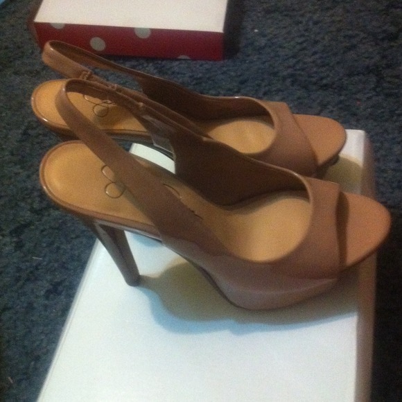 Jessica Simpson  - Picture 2 of 3