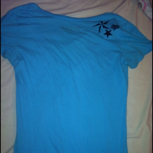 ❌Selling❌ Fox blue v-neck😍 - Picture 2 of 2