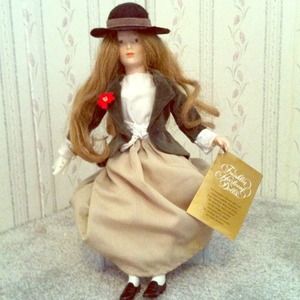 Franklin Mint  Heirloom Doll