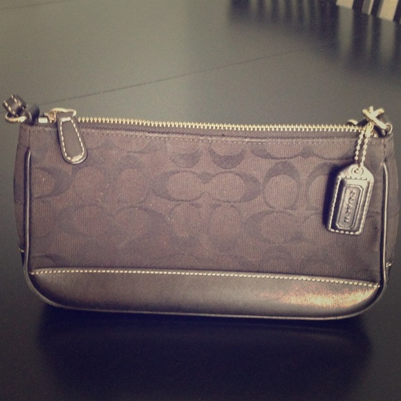 Coach signature purse - Picture 1 of 2