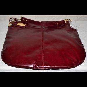 BNWT Badgley  Mischka Gaia Shine Hobo in Wine