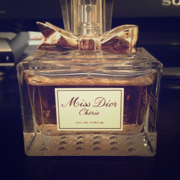 🚫RESERVED🚫 perfume