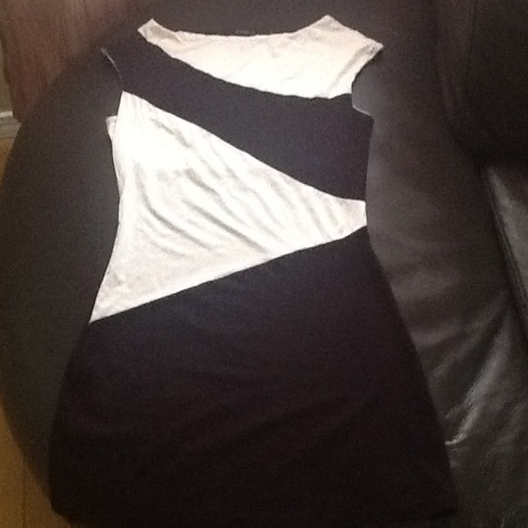 Arden b top