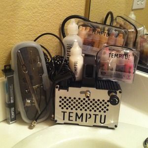 Final ReductionTemptu Pro Air Brush Make-up Kit