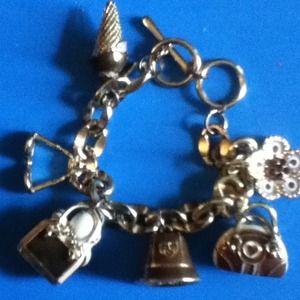 Charm Bracelet Gold