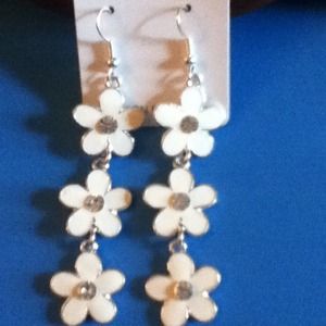 New Earrings Flower Design