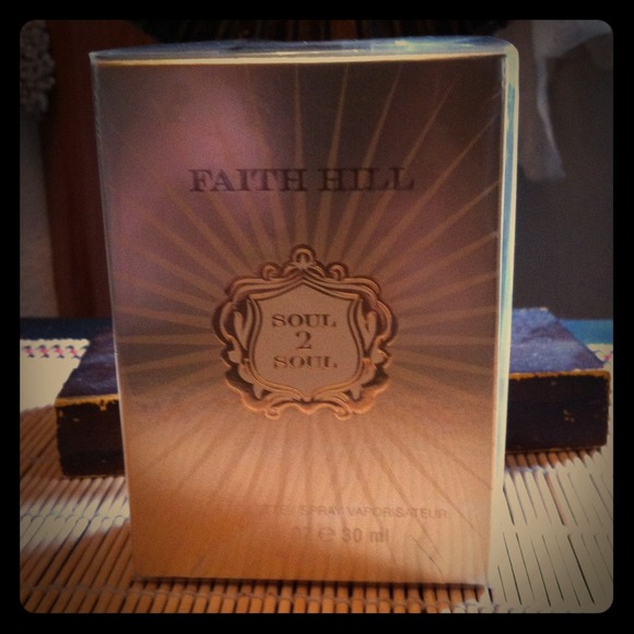 Faith Hill Perfume 'Soul 2 Soul'