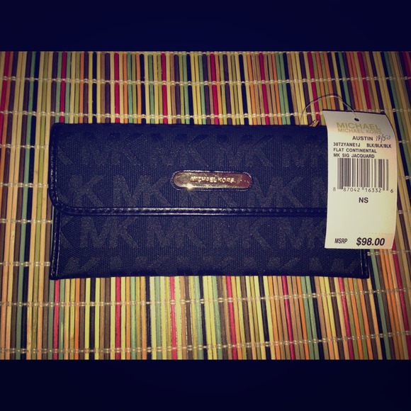 SOLD....!!!MK Wallet Black