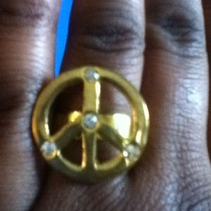 Ring Peace Design w/ rhinestones