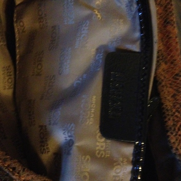 SOLD. $$$Michael kors snakeskin bag authentic. - Picture 3 of 4