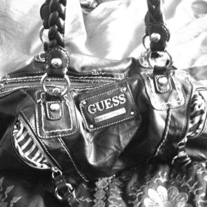 Guess slouch handbag