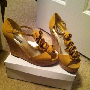 Yellow, rose bud, sandals.