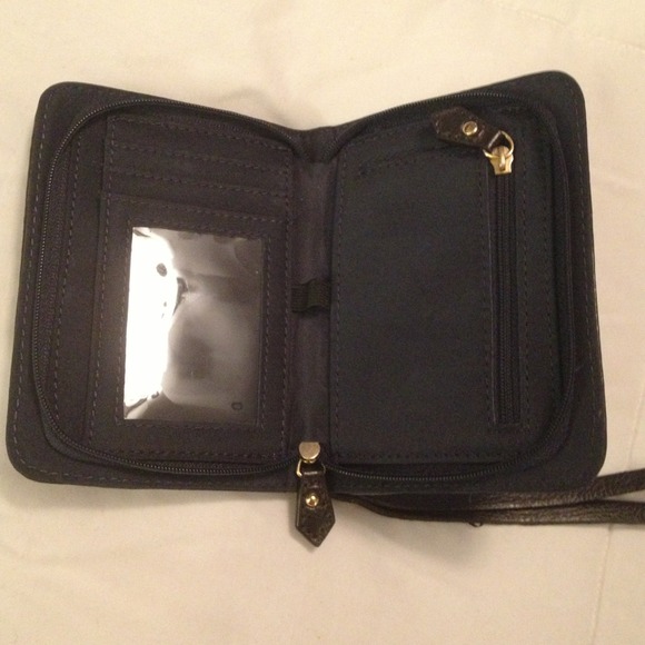 Tommy Hillfiger cell phone/wallet carrier! - Picture 3 of 3