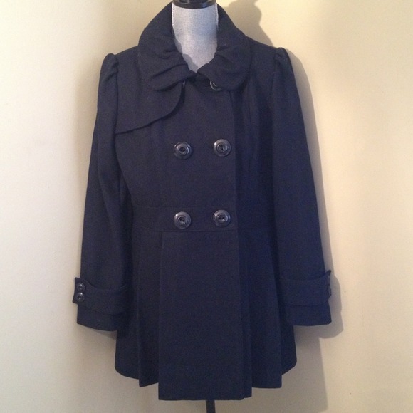 Stunning Charles Klein Coat Size L