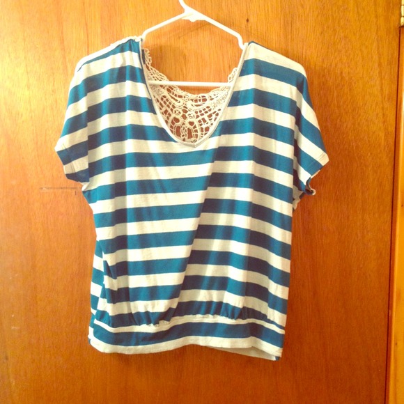 Blue and White Shirt Very Cute Size Large!