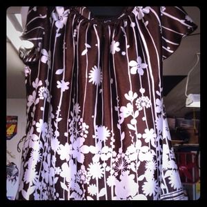 🌺Cute top -brown/white🌺