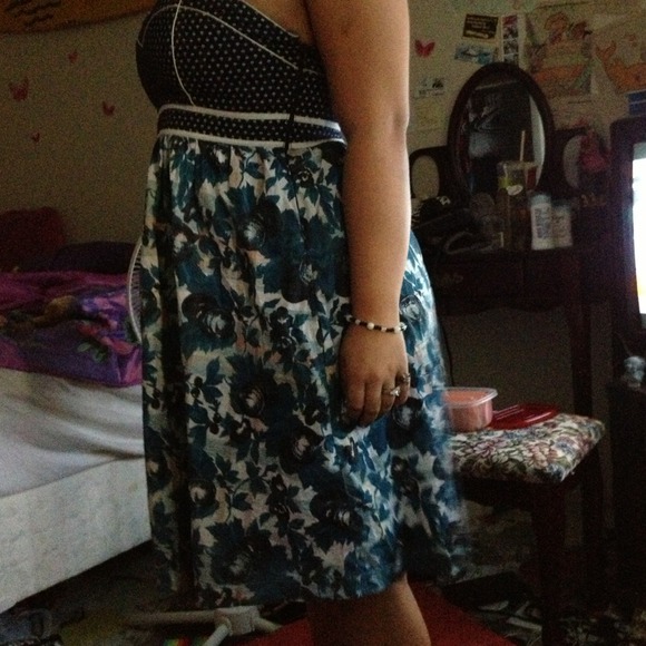 Navy blue floral dress sweetheart cut - Picture 2 of 3