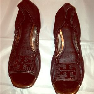 RESERVED- Authentic Tory Burch shoes sz 9