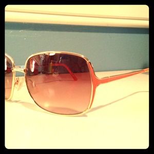 Steve Madden Sunglasses