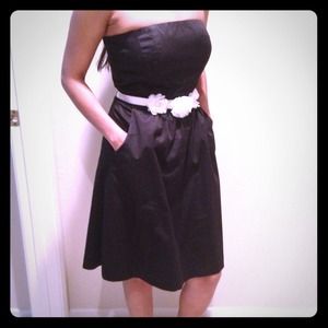 📍Reduced📍The Limited Size 4 black cocktail dress