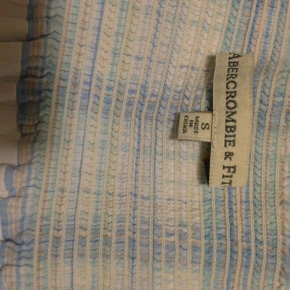 A&F Top - Picture 2 of 2