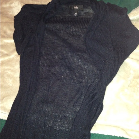 ⚠Moved⚠ Black cardigan